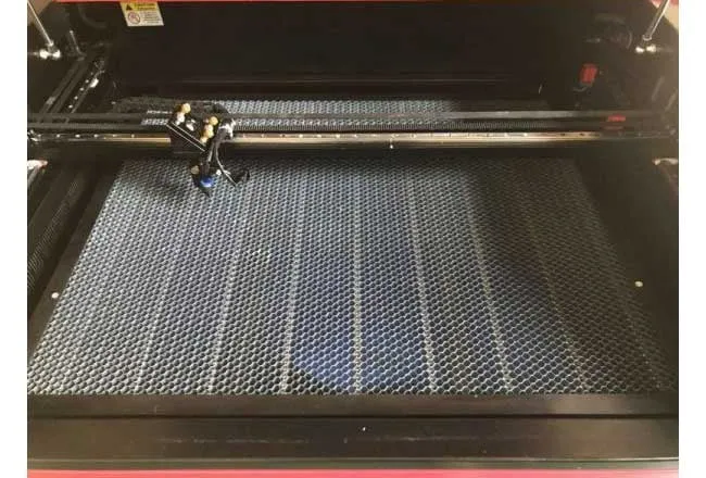 Cortadora y grabadora láser CO2 90x60
