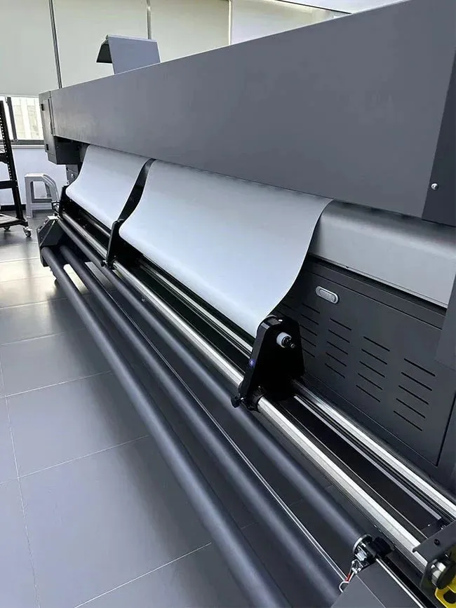 Impresora rollo a rollo de 3.2 m con 2 cabezales