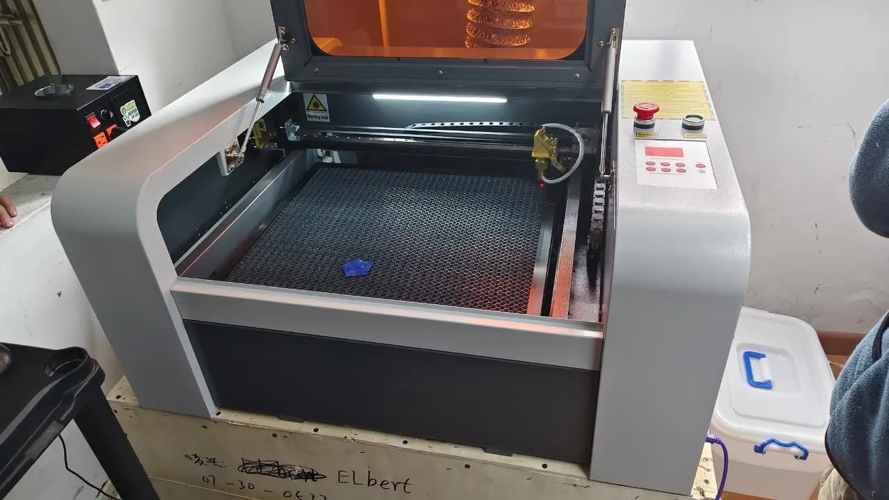 Maquina Laser 40x40 M3 50w