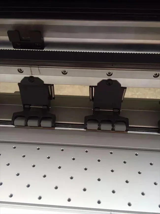 Plotter - Impresora 1950 UV (2 Cabezales) I3200U 1.8M
